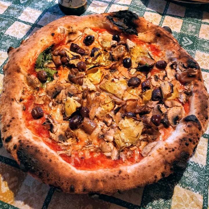 photo of Pizzeria Fratelli Roselli Pizza Classicveg shared by @dratini on  10 May 2021 - review