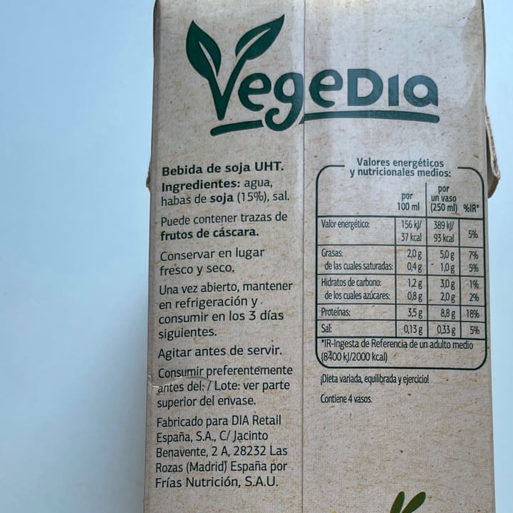 photo of Vegedia Bebida de soja sin azúcares añadidos shared by @murielbrewriel on  08 Aug 2021 - review