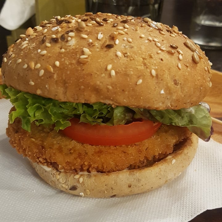 review photo of Bohemian Burgers Vegetable Burger (Vegan) shared by @skuikur on 26 Jun 2020 - review
