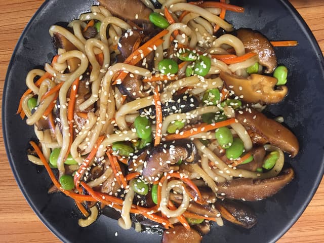 Photo of the dish “teriyaki noodles”