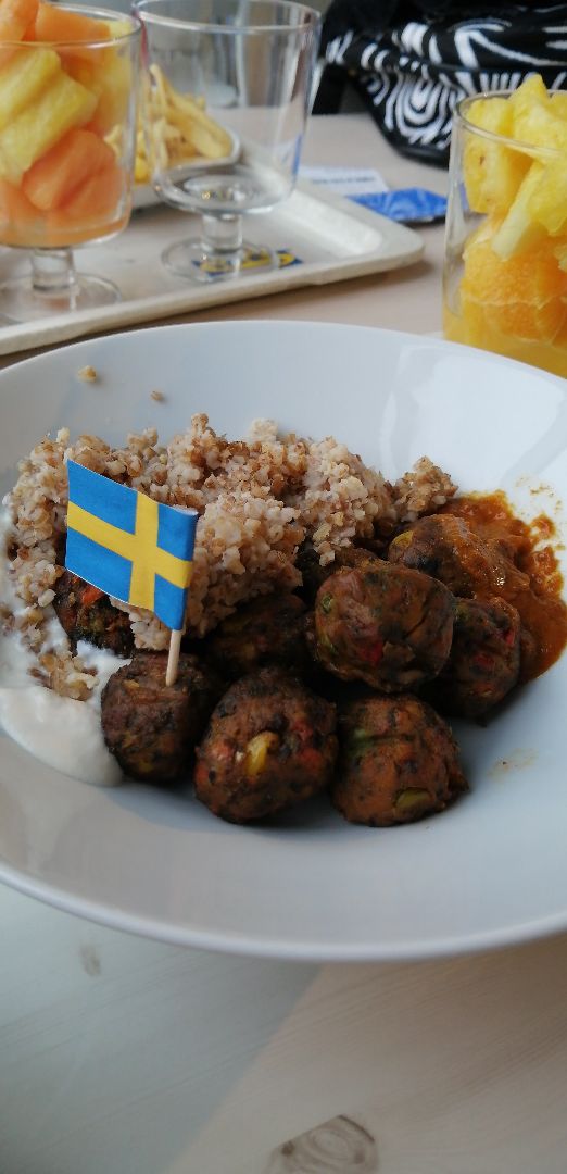 review photo of IKEA A Coruña Albóndigas vegetales shared by @conxdexela on 09 Dec 2019 - review
