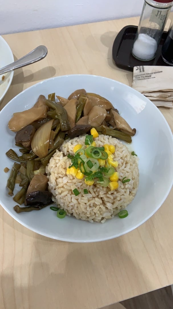 photo of Nani's Kitchen Rice bento shared by @veganviks on  12 Mar 2020 - review