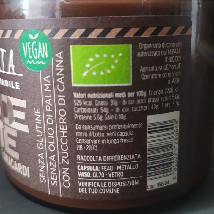 review photo of Altro mercato Bio cajita nocciole e anacardi shared by @pech on 11 May 2022 - review