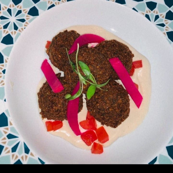 review photo of Amal Toronto falafels shared by @alternativevegan on 17 Oct 2022 - review