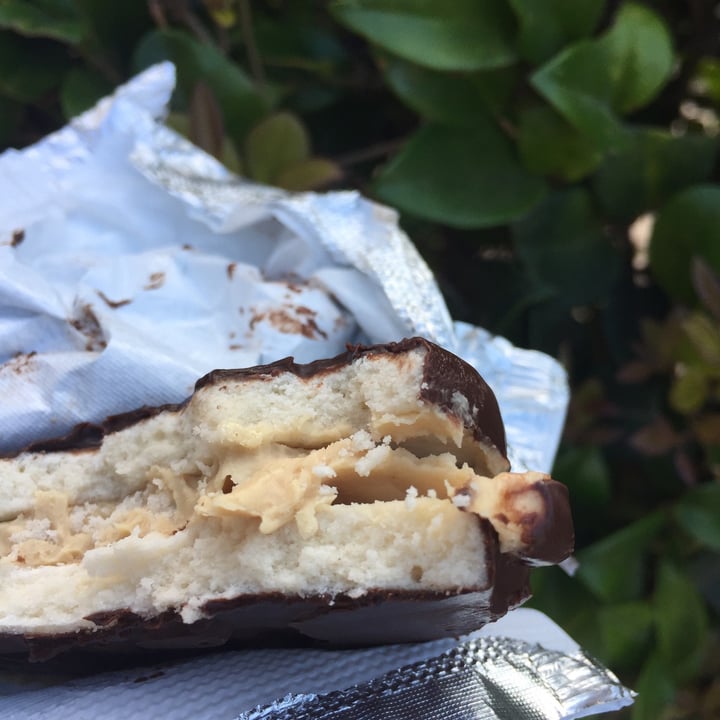 photo of On Track Alfajor Relleno Marroc shared by @lolimiqueo on  11 Nov 2020 - review