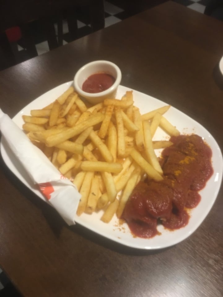 review photo of Burger Jam(Currybox) Beyond currywurst and Fries shared by @fallonhayes on 08 Jan 2020 - review