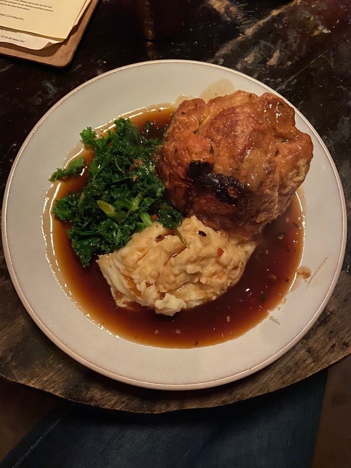 photo of The Prince George Chestnut and Oyster Mushroom Pie with Mash shared by @purplehazeey on  24 Jan 2020 - review