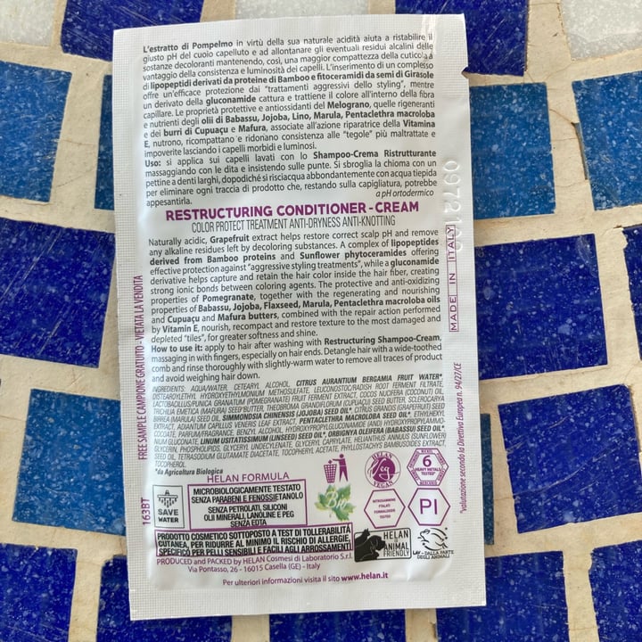 review photo of Helan capelvenere balsamo-crema ristrutturante shared by @manumanu on 27 Jun 2022 - review