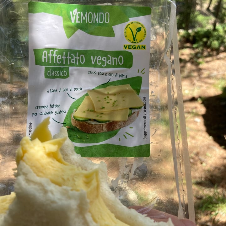 review photo of Vemondo Affettato vegano shared by @livio on 16 Oct 2022 - review