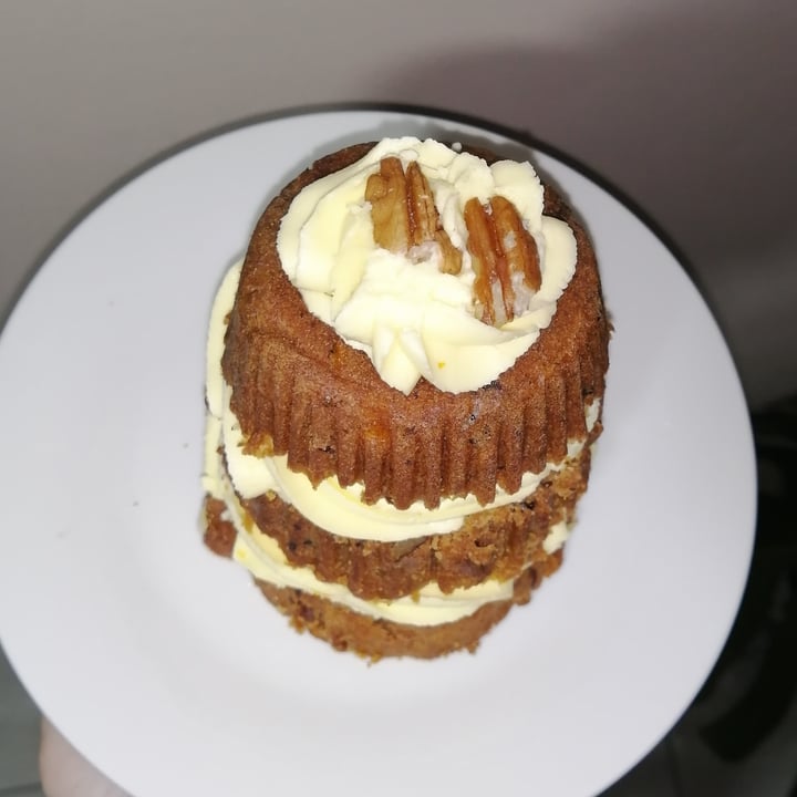 photo of Dolce Bakery Carrot Cake shared by @41595335 on  02 Apr 2021 - review
