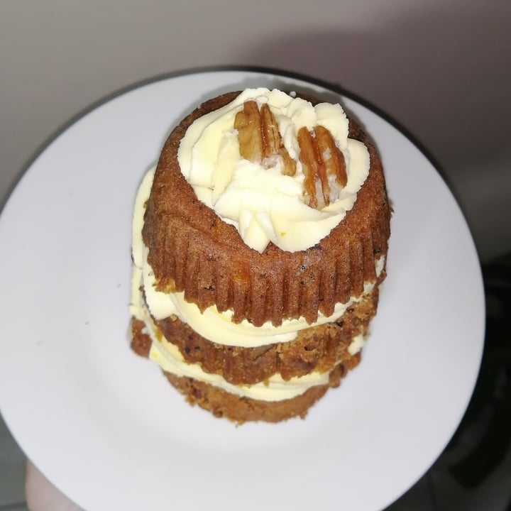 review photo of Dolce Bakery Carrot Cake shared by @41595335 on 02 Apr 2021 - review