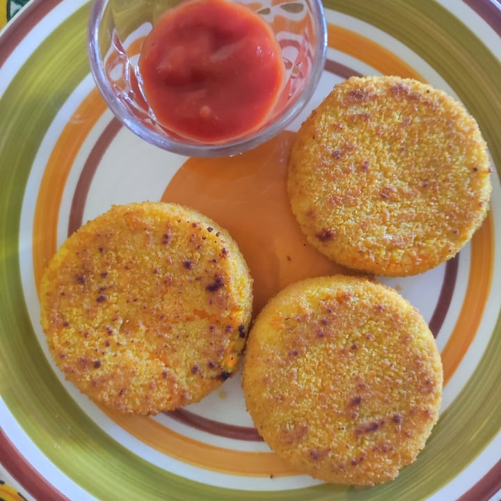review photo of Vemondo vegan carrot patties shared by @valentinaasmm on 05 Aug 2022 - review