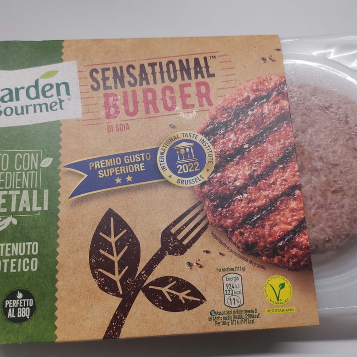 photo of Garden Gourmet Burger Deluxe shared by @simonaerocco on  13 May 2022 - review
