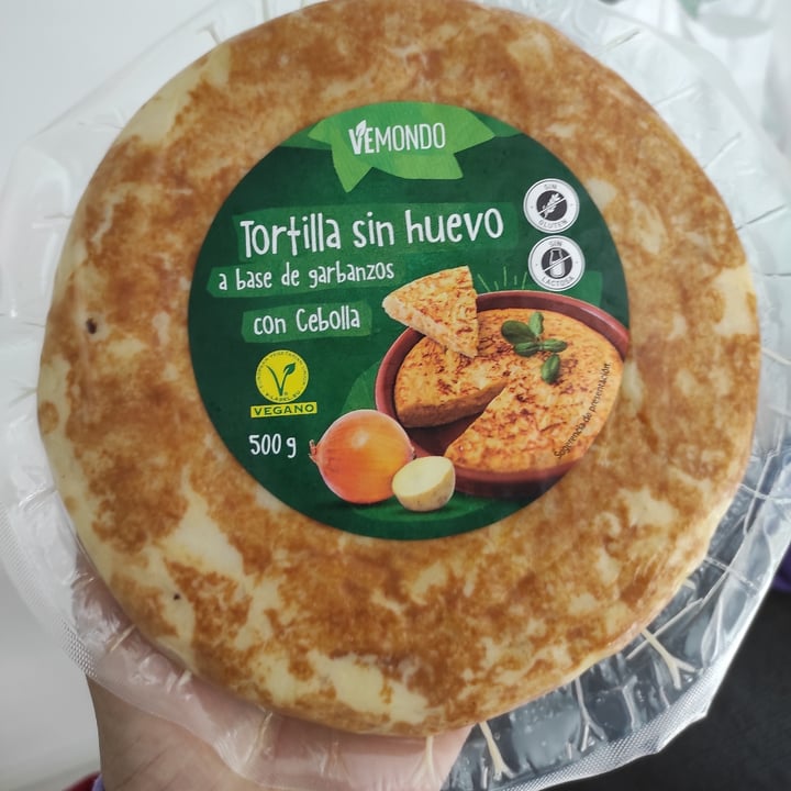 photo of Vemondo Tortilla sin huevo a base de garbanzos y cebolla shared by @corunavegana on  12 Jul 2021 - review