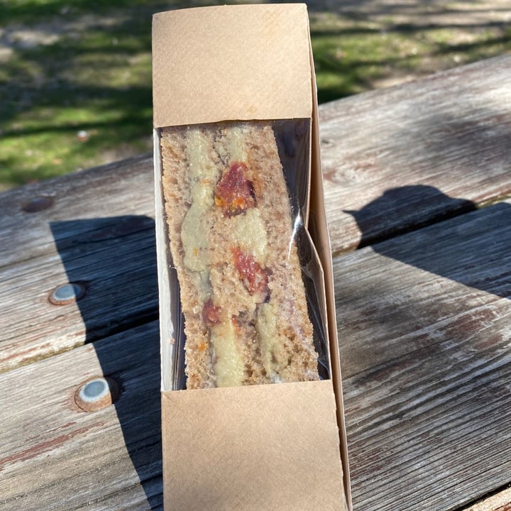 review photo of Ecocentro Sandwich de baba ganoush y tomates secos shared by @ngn28 on 13 Mar 2022 - review