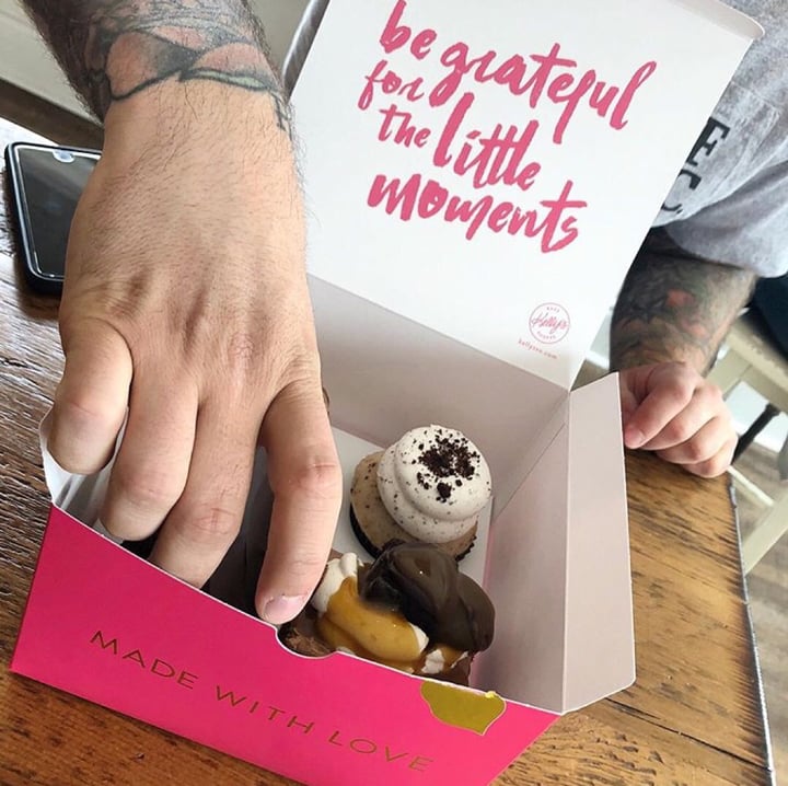 photo of Kelly's Bake Shoppe Cupcakes shared by @scottofsherwood on  25 Jul 2019 - review