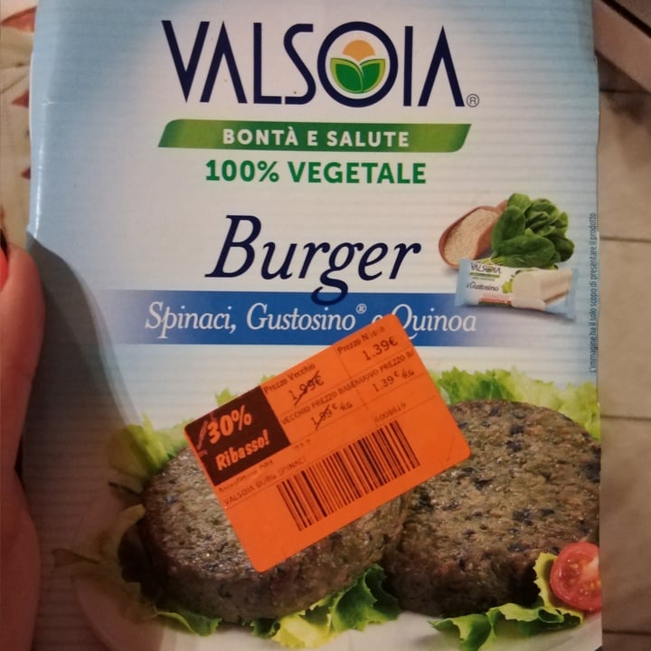 review photo of Valsoia Burger spinaci, gustosino e quinoa shared by @cuochettavegana on 01 Jul 2022 - review