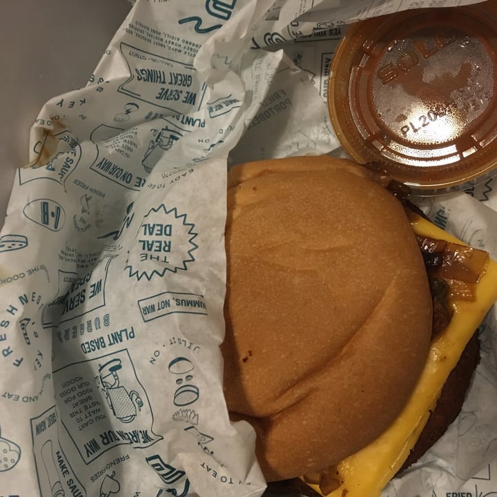 photo of On Bun Plant Based Burgers BBQ Burger shared by @jesuscarrillo on  29 Nov 2020 - review