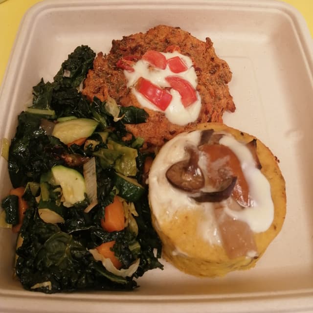 Foto del piatto “Verdure, Patate e funghi, Pomodorini e fagioni”