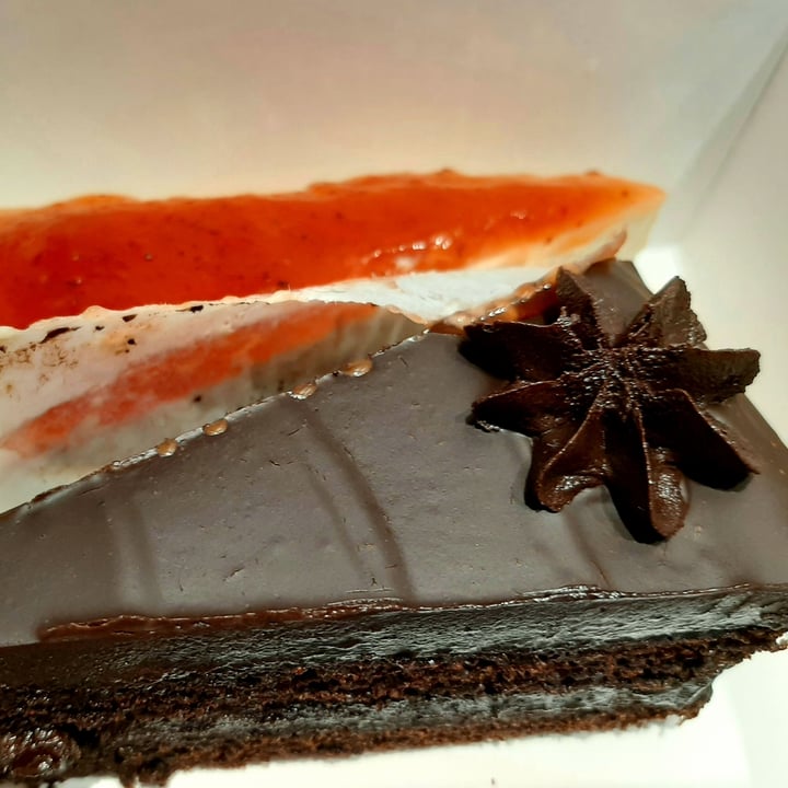 photo of Freedom Cakes Muerte Por Chocolate shared by @madridvegano on  03 Oct 2020 - review