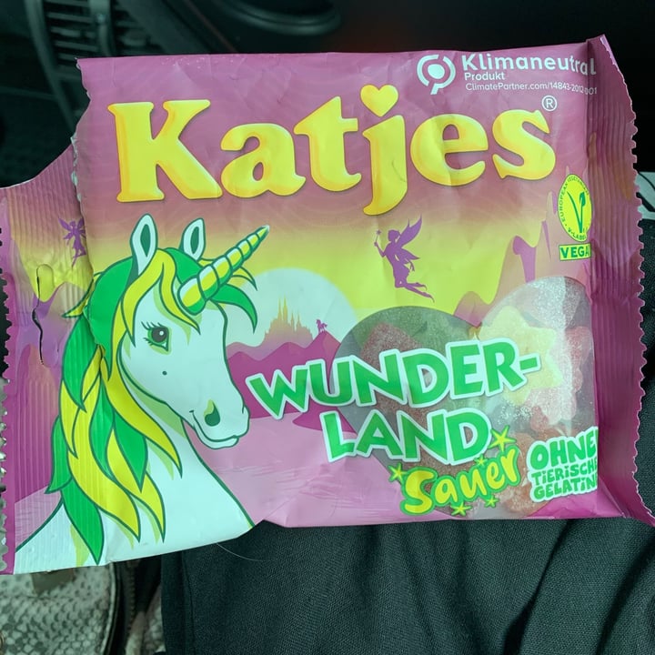 review photo of Katjes Wunder-Land Sauer (Sour) shared by @liv95 on 22 May 2021 - review
