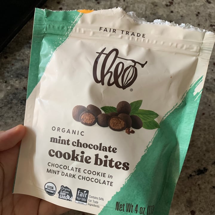 review photo of Theo Chocolate Mint chocolate cookie bites shared by @holisticherbivore on 23 Jul 2021 - review