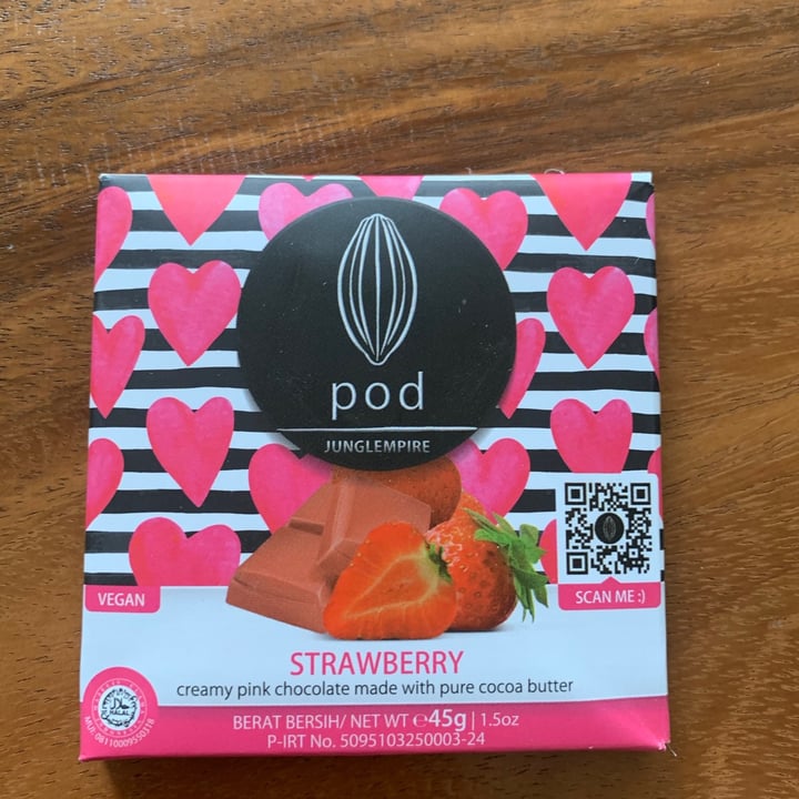 photo of Pod Chocolate Strawberry shared by @giveafudge2day on  24 May 2020 - review
