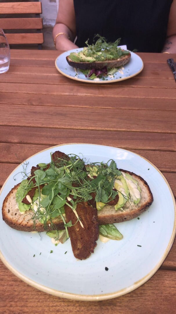 review photo of Soul Food Kitchen Fancy Avocado with Bacon shared by @nandni on 22 Jul 2019 - review