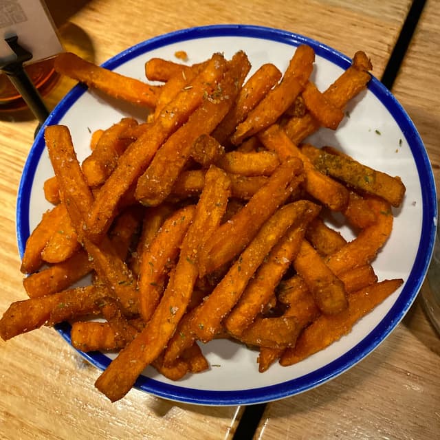 Foto do prato “Sweet potato chips”