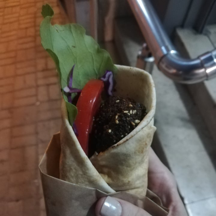 photo of YALLA FALAFEL Vegan Falafel Wrap with Hummus shared by @erdem on  01 Nov 2022 - review