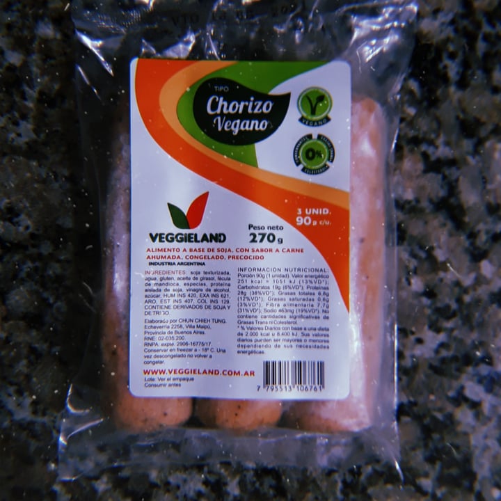 photo of Veggieland Chorizo Vegano shared by @nanicuadern on  13 May 2021 - review