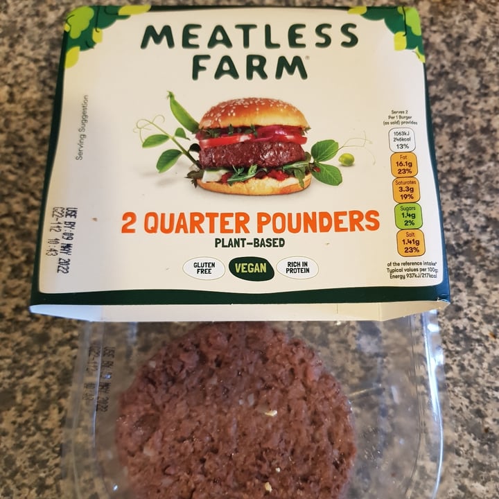 review photo of Meatless Farm 2 Quarter Pounders shared by @suzisnafu on 06 May 2022 - review