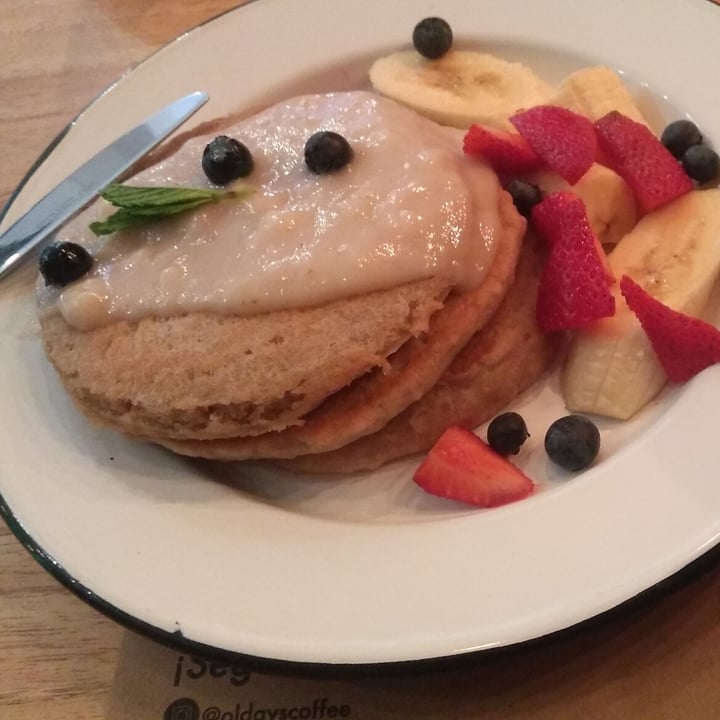 photo of OL'DAYS Coffee and Deli Vegan Pancakes shared by @juli2020 on  03 Dec 2020 - review
