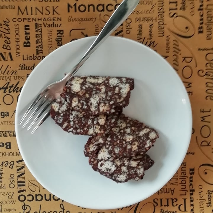 photo of BioToBe Cernusco Salame di cioccolato vegan shared by @miocillo0 on  28 Sep 2022 - review
