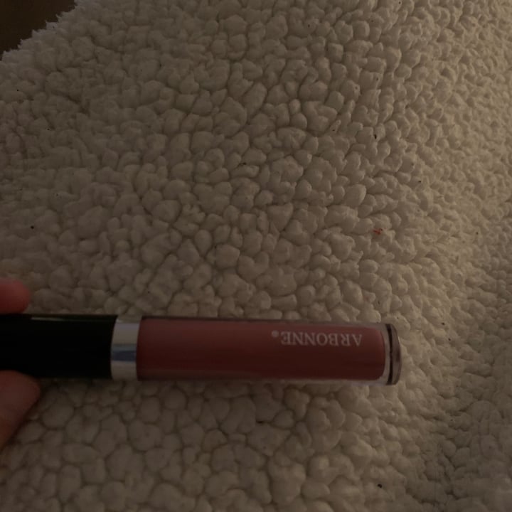 photo of Arbonne Calls lip gloss shared by @dsb2 on  01 Jan 2021 - review