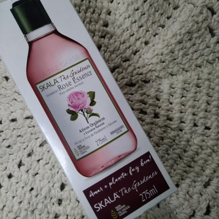 review photo of Skala Skala the gardener Roses shampoo shared by @tabatadugois on 29 Apr 2022 - review