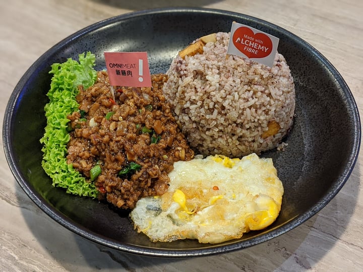 photo of Bangkok Jam Ka Pow Omnimeat With Black Olive Fried Rice shared by @xinru-t on  27 Dec 2020 - review