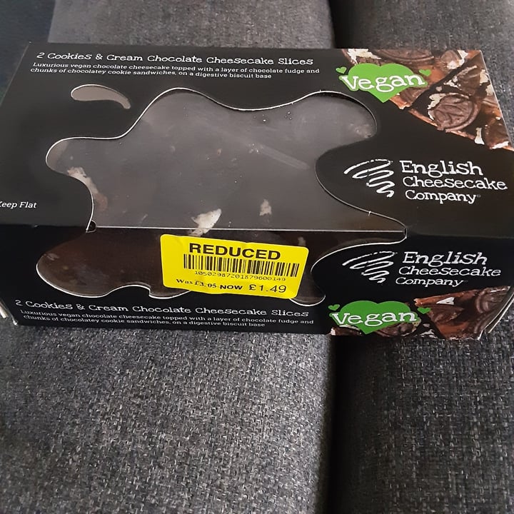 photo of English Cheesecake Company Cookies and Cream chocolate cheesecake slice shared by @waitrosevegan on  28 Feb 2021 - review