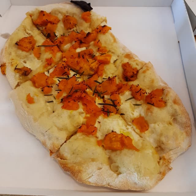 「Pumpik pizza」の料理の写真