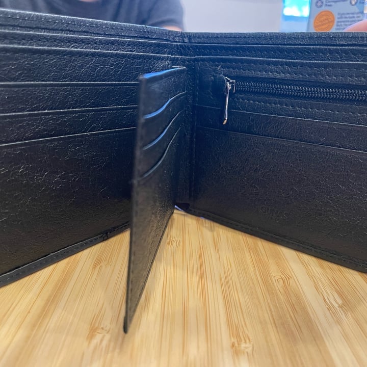 photo of Gunas New York Woody Vegan Wallet shared by @chiefwhitepaw on  20 Jun 2022 - review