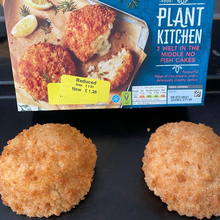 photo of Plant Kitchen (M&S) Melt in the middle no fish cakes shared by @vegansuttonmama on  03 Apr 2021 - review