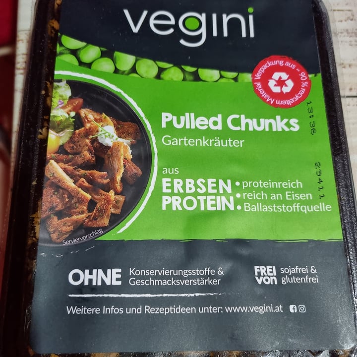 photo of Vegini Pulled Chunks shared by @francy82 on  27 Jan 2022 - review