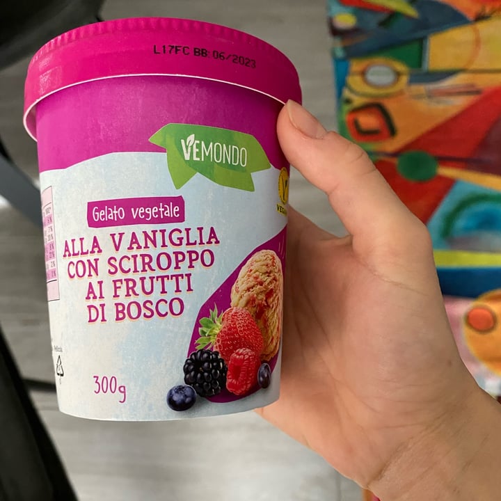 photo of Vemondo Gelato ai Frutti Di Bosco shared by @lisa95 on  12 Jan 2022 - review
