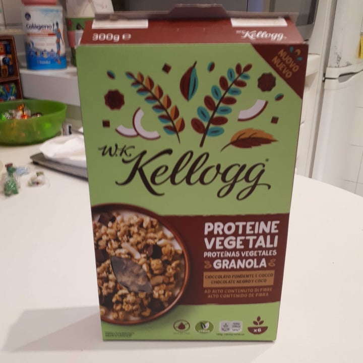 photo of Kellogg Plant Protein Crunch Dark Chocolate and Coconut shared by @cl4r4rg on  05 Jan 2021 - review