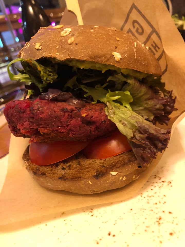 photo of GreenVita Red veggie Burger shared by @marinanduix on  15 Feb 2020 - review