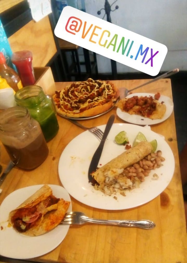 photo of Vegani Pizza Y Tacos shared by @lavanda14 on  07 Mar 2020 - review