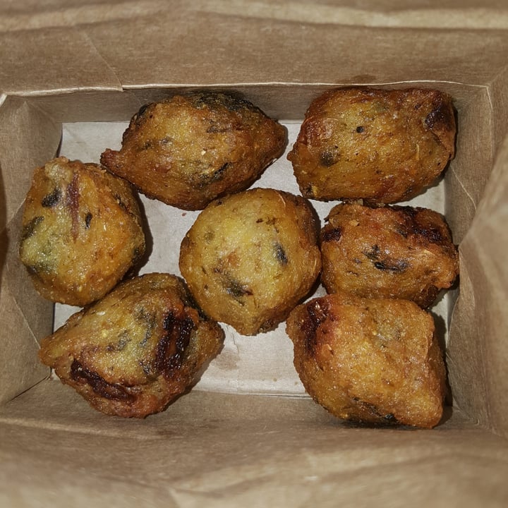 photo of Vegan-se Bolinho de Jacalhau + Maionese Artesanal shared by @isabelcb on  20 Jan 2022 - review