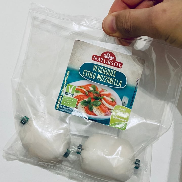 photo of Natursoy Veggieques Mozzarella shared by @mikelpro on  21 Apr 2021 - review