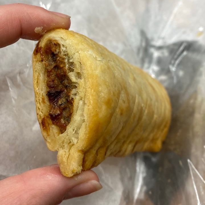 photo of Delice de France Vegan Sausage Roll shared by @frangreen on  22 Sep 2021 - review
