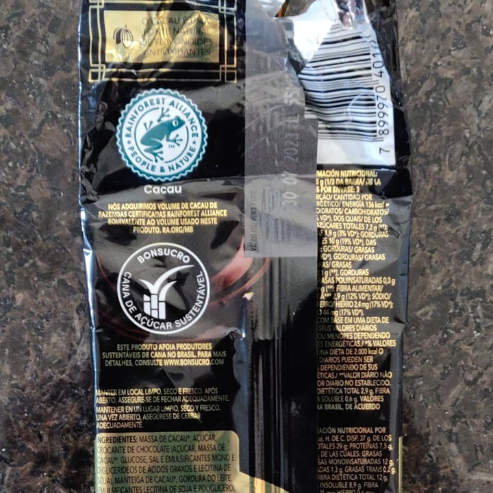 review photo of Hershey's Chocolate 70% shared by @vandreom on 21 Oct 2022 - review